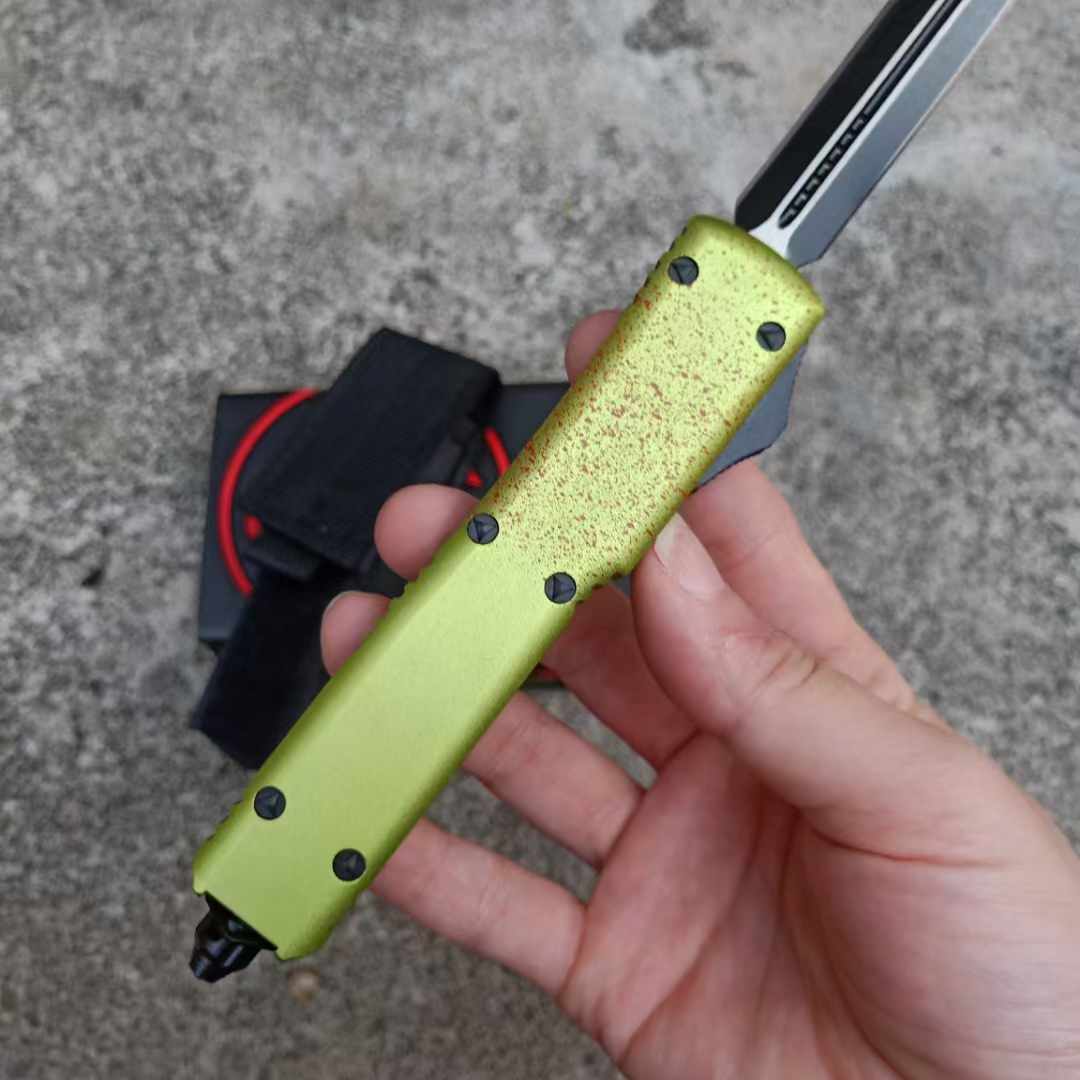 MICROTECH Zombie Tanto Knife (Black Double Edge)