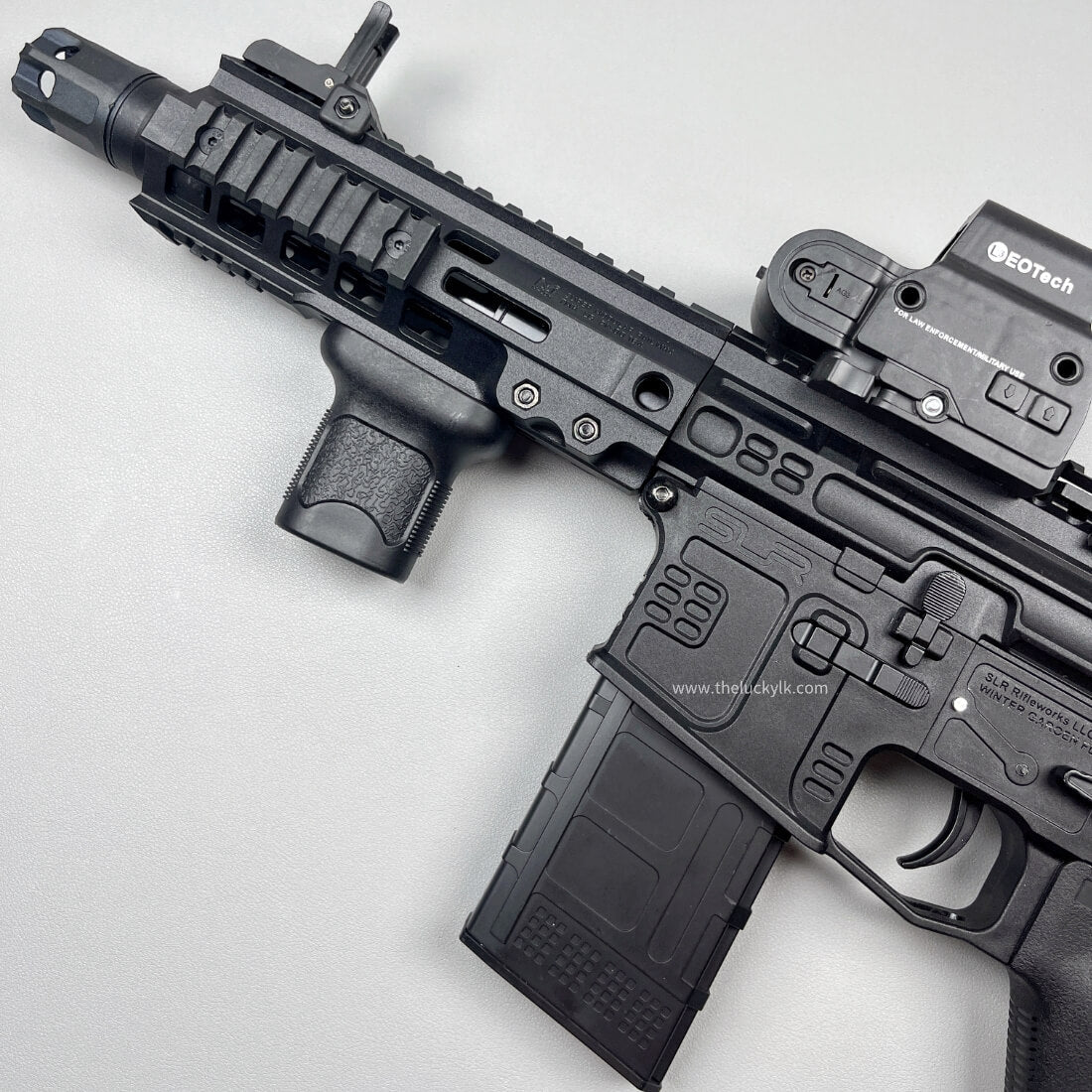 New SLR Precision Shooting Gel Blaster Fast Mode 11.1V Battery Recommended Age 18+