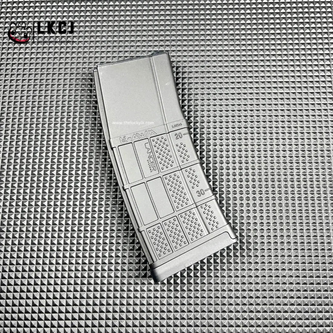 High Quality Fine Metal/Nylon Universal Magazines